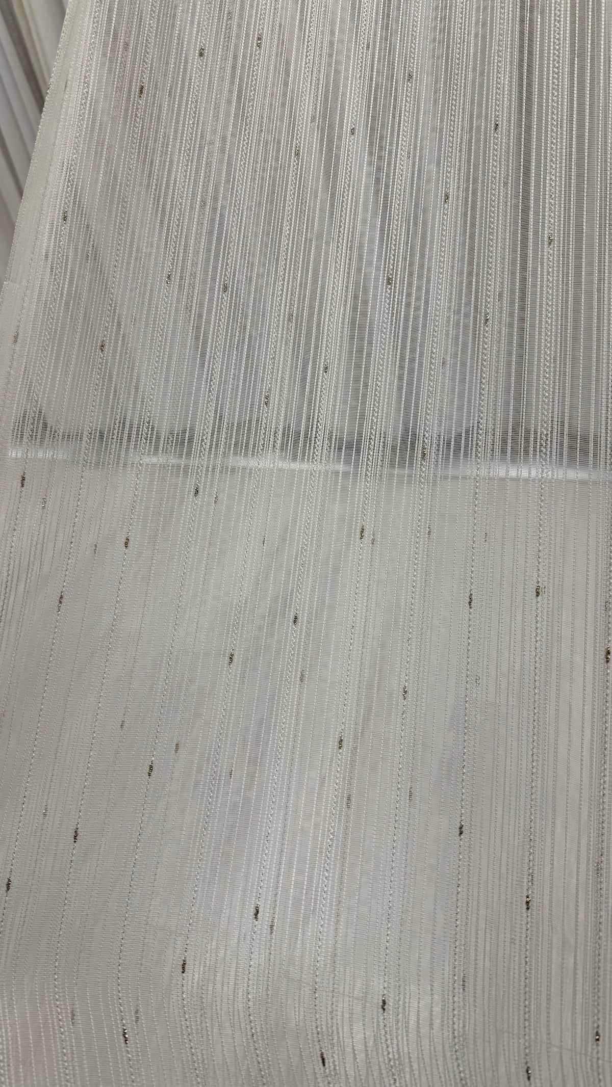 Perdea simplă Vega Krem cu Auriu - Rejansa tip creion (10cm)