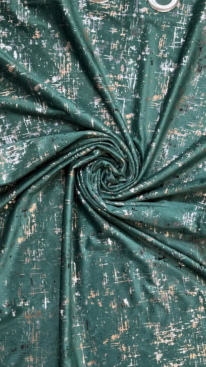 Draperie din catifea verde smarald cu accente aurii HKNA64 - Rejansa tip creion (8cm)