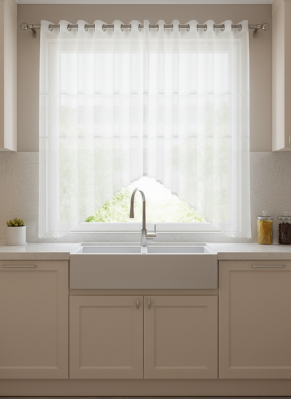 Perdea de bucătărie din tulle cu bandă decorativă texturată – Ambiance Design