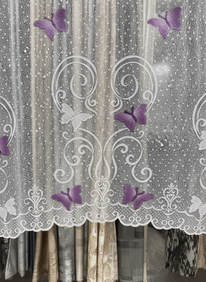 Perdea de bucătărie din tulle cu fluturi brodați mov – Ambiance Design